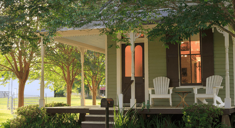 20240610-Selling-Smart-Why-a-Real-Estate-Agent-Makes-All-the-Difference-original